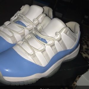 Jordan retro 11 low university blue
